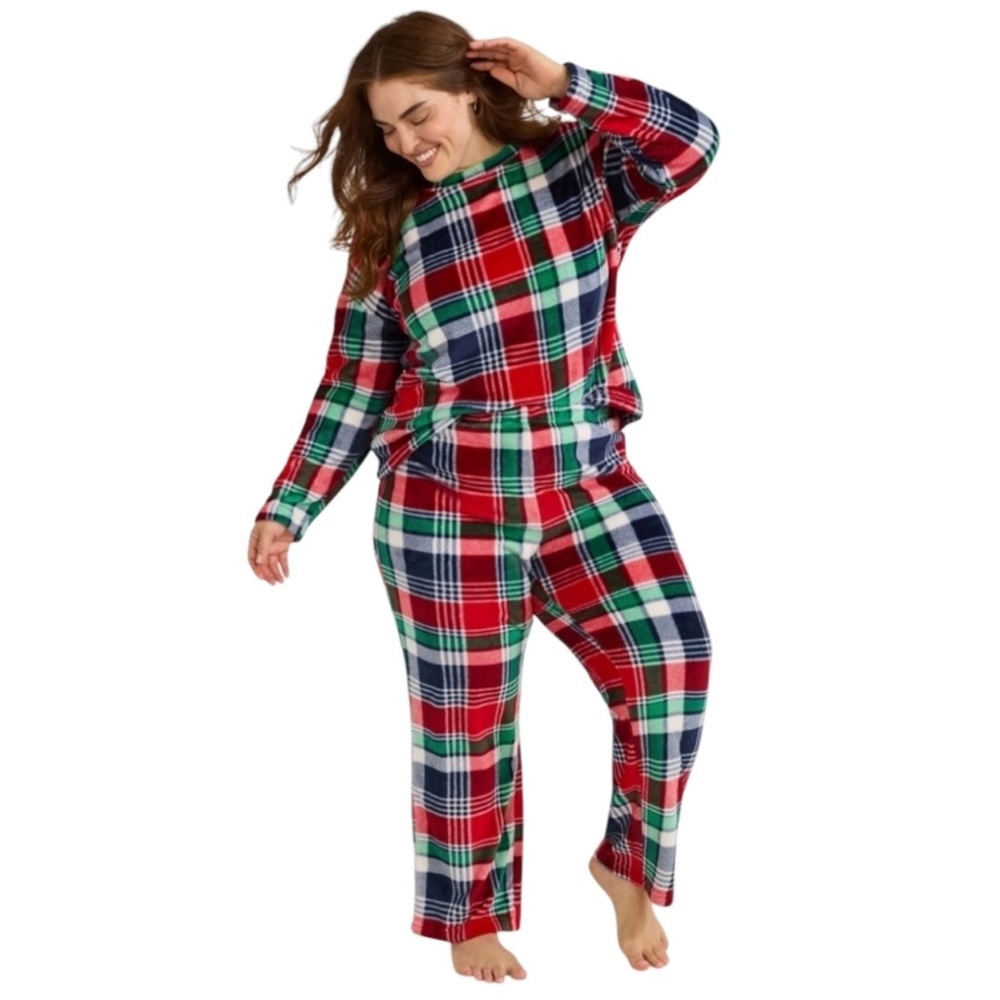 Joyspun Navy Water Super Minky Fleece Plaid 2 Pc Gift Ready Set